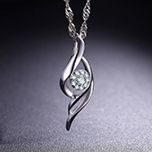 黛贝林(DOUBLE－RING) 群镶钻石吊坠
